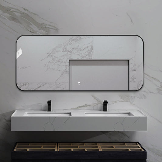 Stort rektangulært spejl med en bredde på 180 cm og en højde på 80 cm. Spejlet kommer med LED-lys