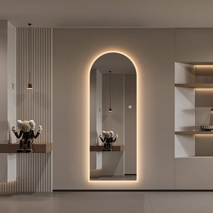 Helfigur Spejl med LED-lys 65x170 cm, buet top